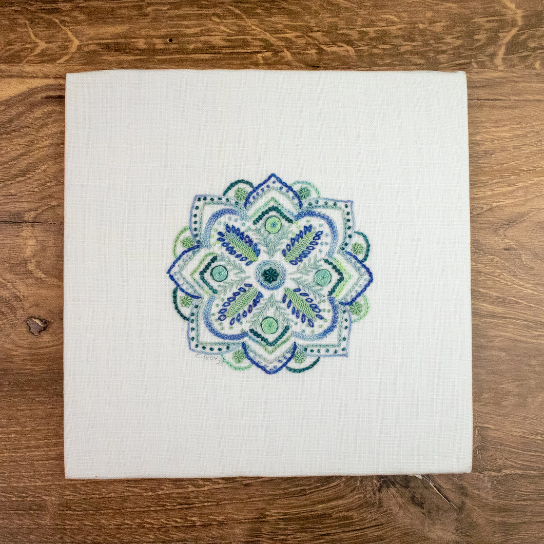 HofE Making Waves Mandala Embroidery Kit