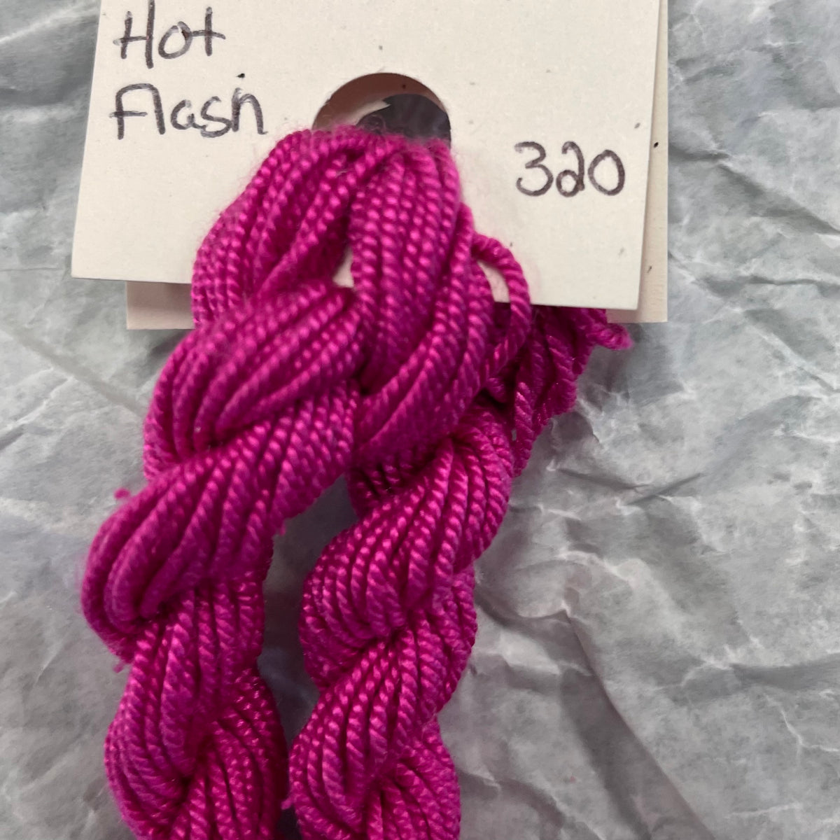 320 Hot Flash - Shinju Silk Thread Solid
