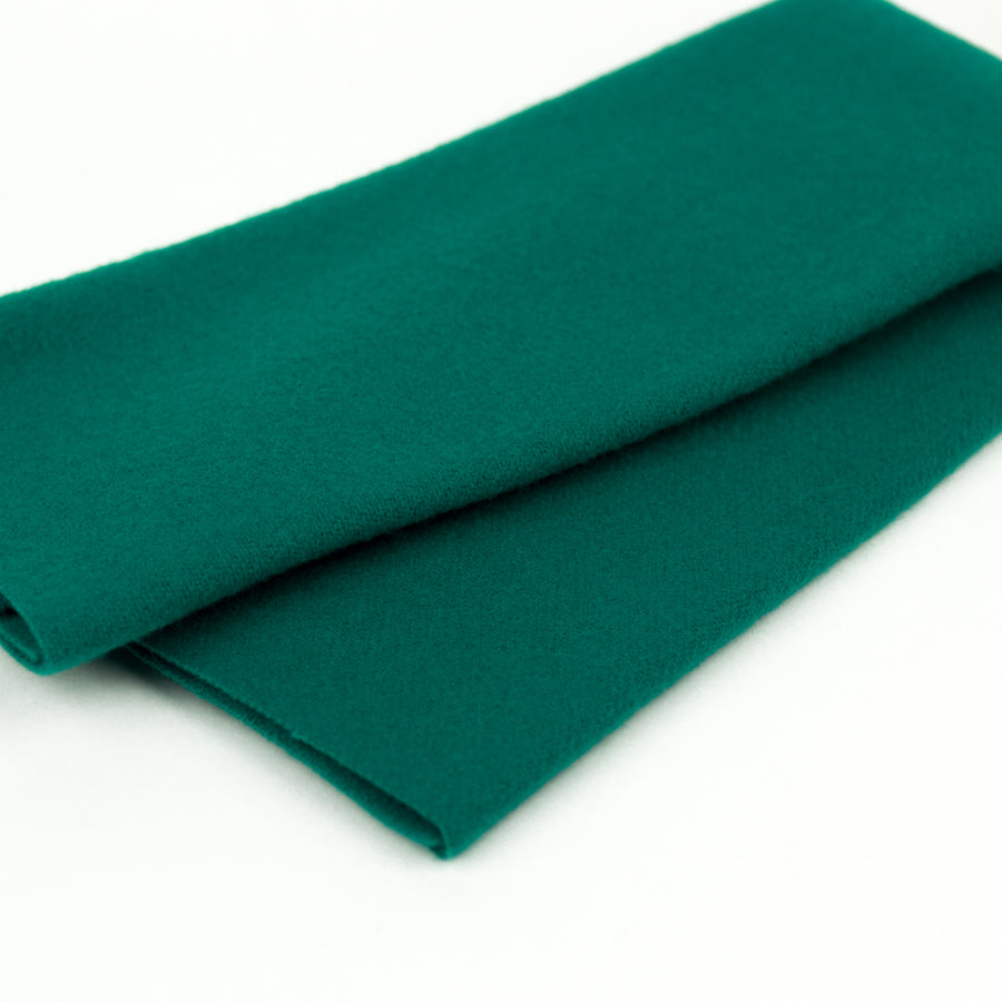 EN09 Amazon Green SS Wool