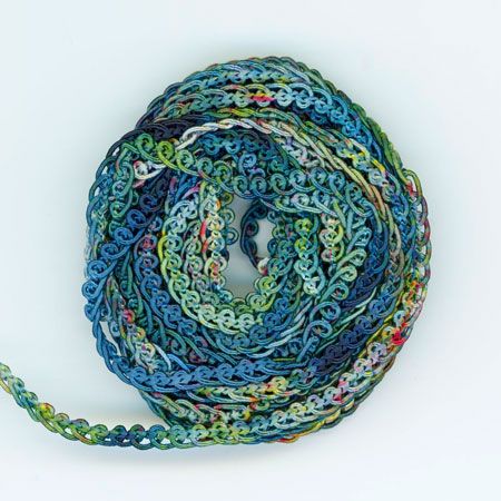 Single Loop Gimp Niki