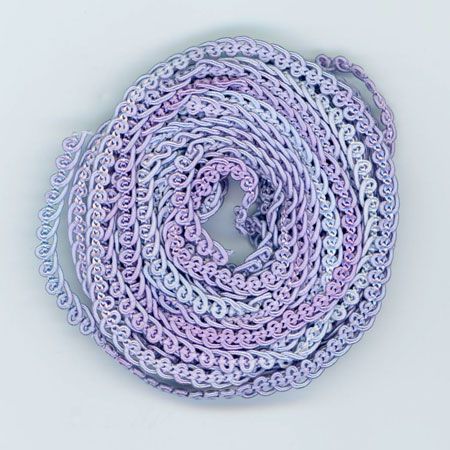 Single Loop Gimp Syringa